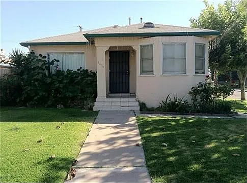 1005 Bernard St photo 1