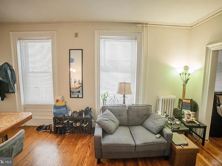 257 S 20th St #2R — Photo 3
