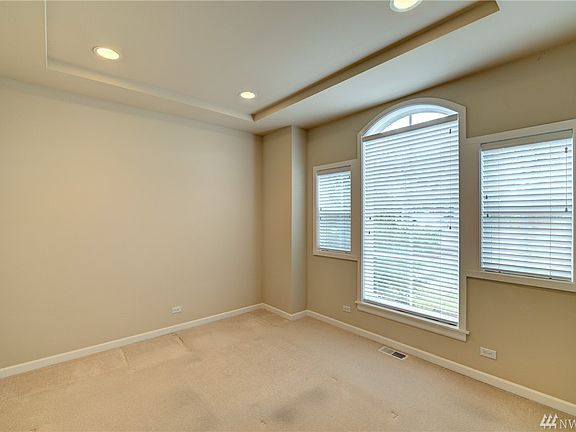 5th image of 7720 Greenridge Ct SE