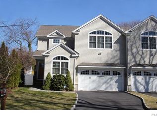 58 Meadow Ct, Fairfield, CT 06824