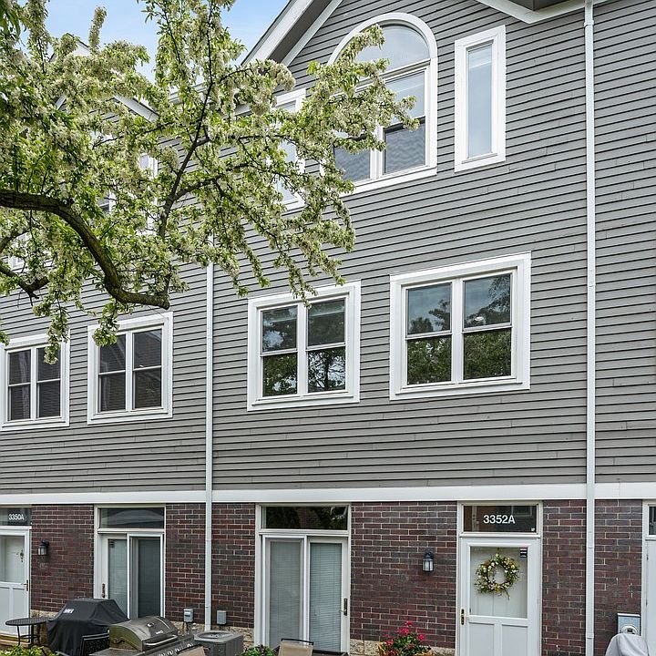 1st image of 3352 N Clifton Ave Unit A