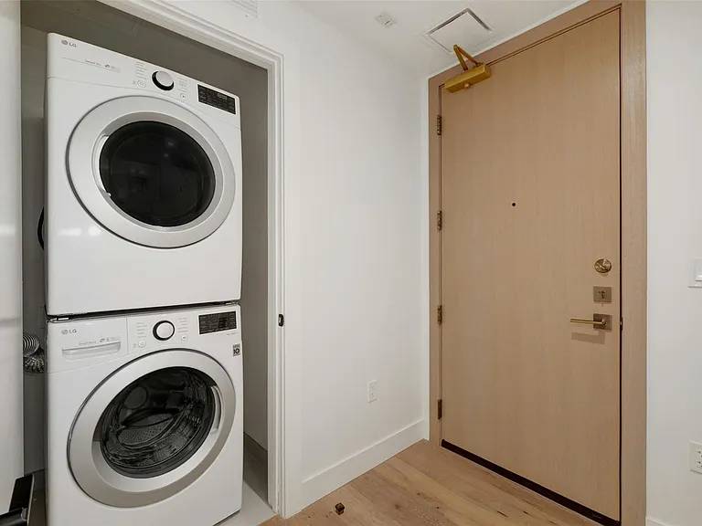 70 Rainey St #1807 — Photo 25