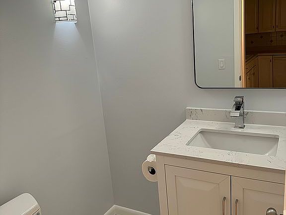 4th image of 5644 Santiago Cir