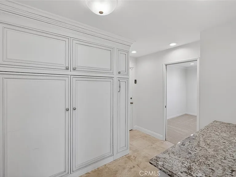 32201 Sea Island Dr — Photo 7