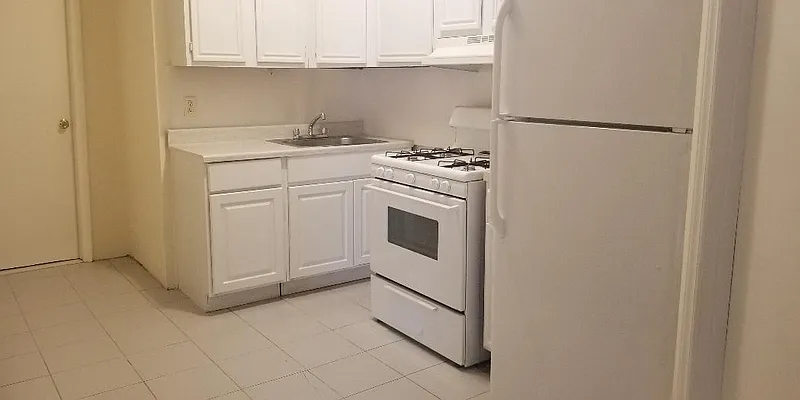 Rented by High Line NYC Realty Group | media 27