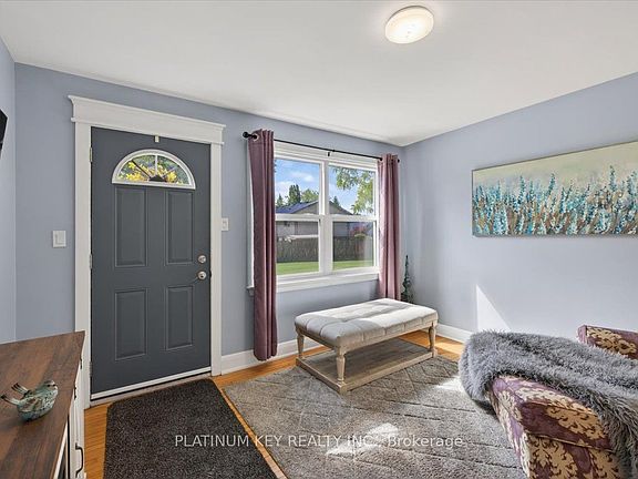 4th image of 662 King St