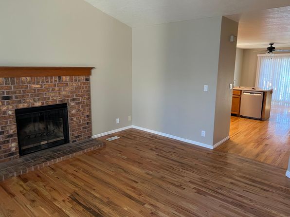 149 E Glover Ln