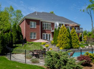 6001 Mount Pleasant Rd, Prospect, KY 40059