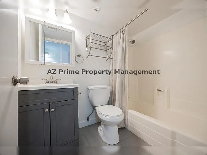 1808 N 32nd St #104 — Photo 19