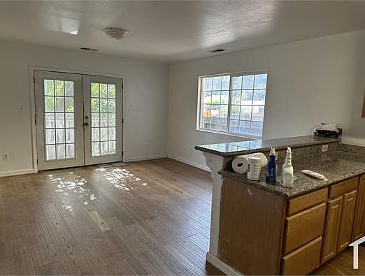 2nd image of 1847 2nd St