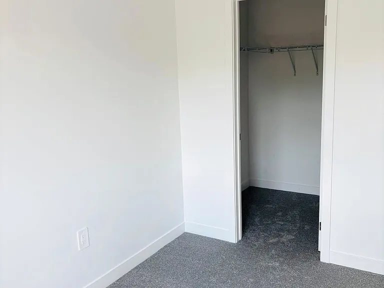 7 Oak St — Photo 24