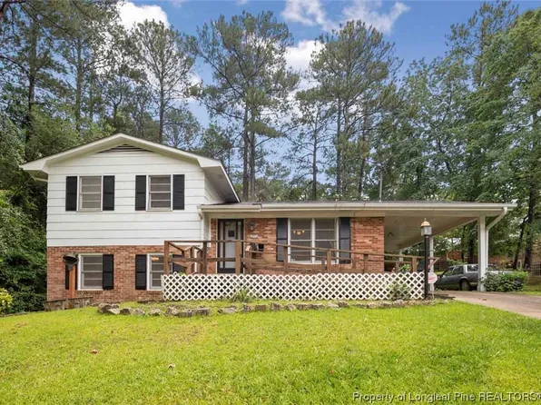 2532 Sourwood Dr, Fayetteville, NC 28301
