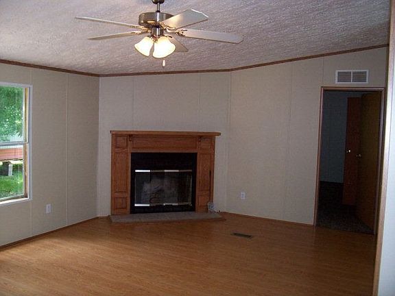 2nd image of 166 Felicia St