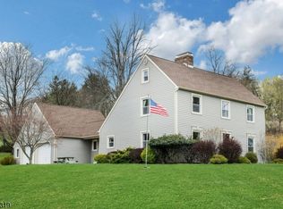 7 Frog Hollow Rd, Califon, NJ 07830