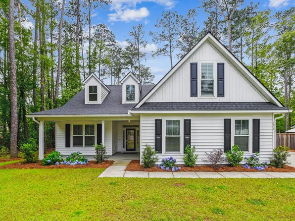 206 Almond Ct, Summerville, SC 29483