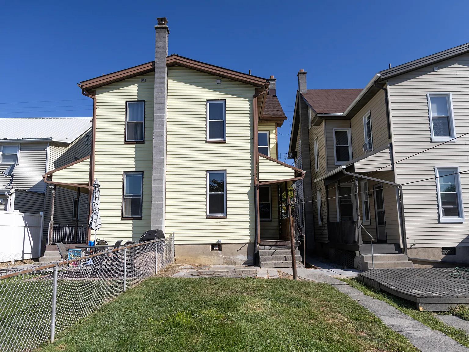 1 bed, 1064 sqft, $1,250 — Photo 3