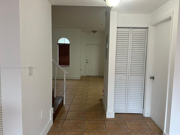 5th image of 5240 NW 109th Ave #104