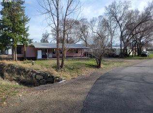 737 N 15th Ave, Elgin, OR