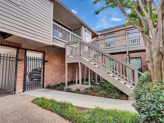 2nd image of 2829 Timmons Ln APT 204