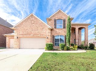 10249 Candlewyck St, Fort Worth, TX 76244