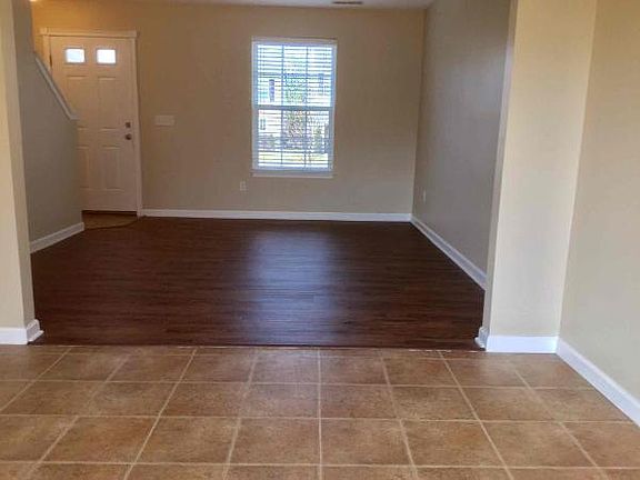 4th image of 6055 Marsh Cir