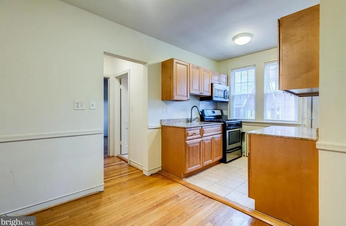 1 bed, 800 sqft, $2,000 — Photo 3