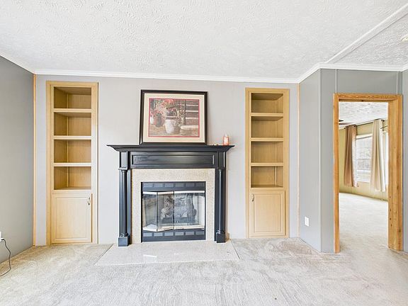 5th image of 694 Oakley Rd