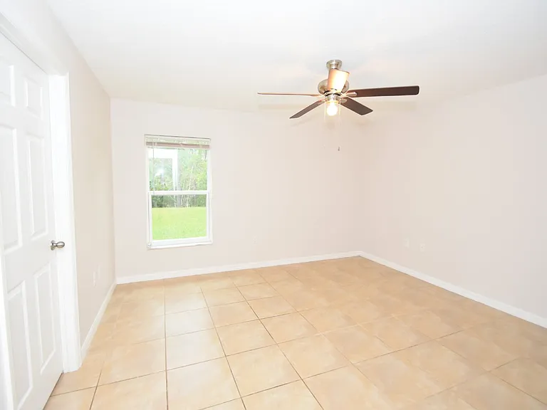 34 Renshaw Dr — Photo 19