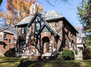 3987 Canterbury Dr, Saint Louis, MO 63121