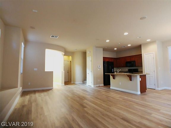 3rd image of 9132 Spumante Ave