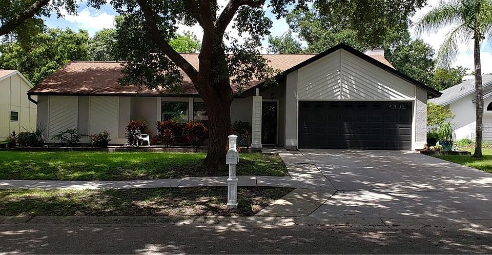 1st image of 2426 E Burr Oak Ct