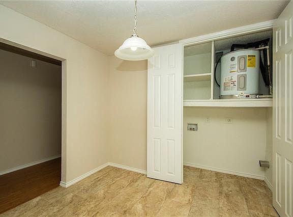 5th image of 721 Pleasant Hills Dr