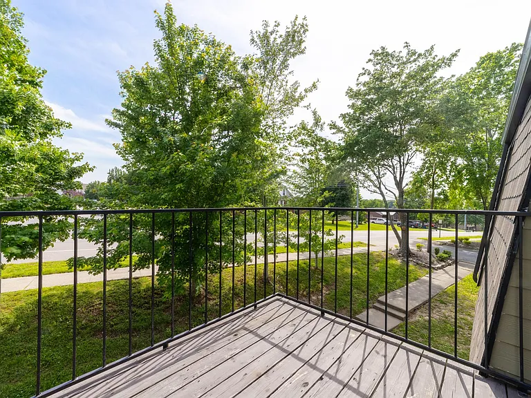 Autumn Ridge Apartment Community — Photo 20