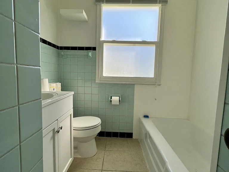 849 Berkley Rd — Photo 12