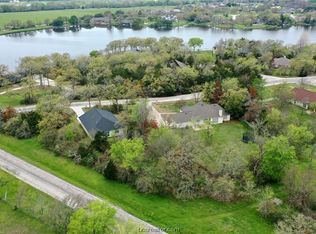 11095 Lakefront Dr, College Station, TX 77845