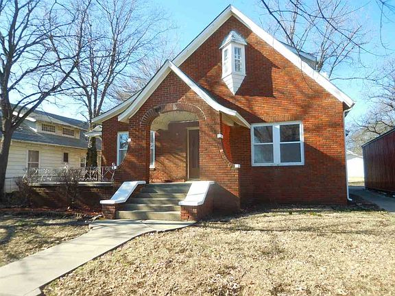 2nd image of 420 S Jefferson Ave