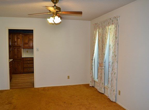 2nd image of 3309 Shadyhill Dr