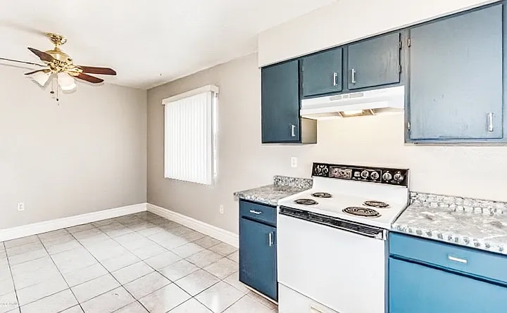 3142 E Cicero St #D202 — Photo 10