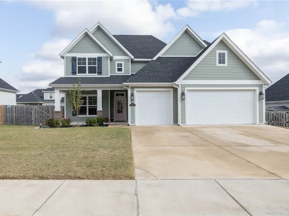 6417 S 61st St, Rogers, AR 72758