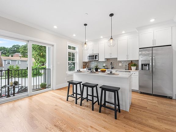 5th image of 315 College Farm Rd #6