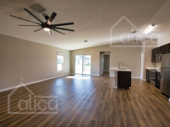 5th image of 2510 14th St SW
