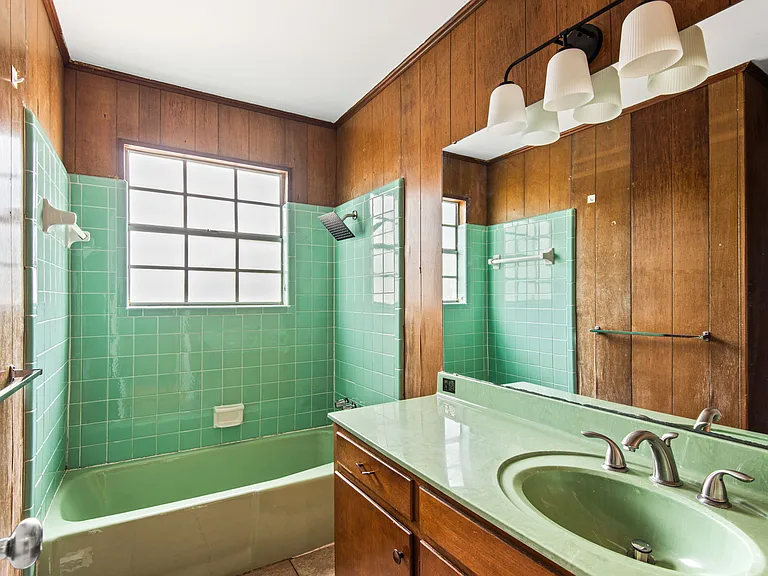 431 Benning Dr — Photo 13