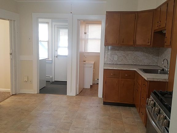 5th image of 19 Richmond St #2