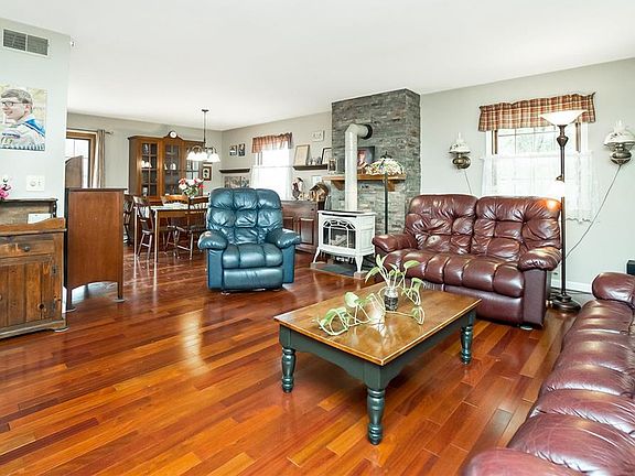 5th image of 5512 Oakwood Ln N