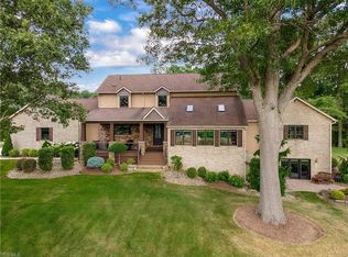 13758 Gardenia Ave NE, Hartville, OH 44632