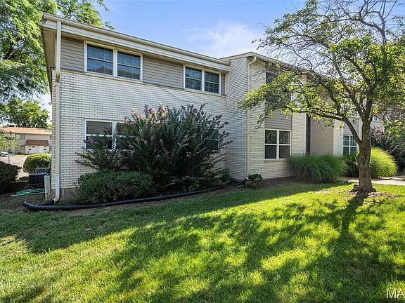2nd image of 167 Cumberland Park Ct APT B
