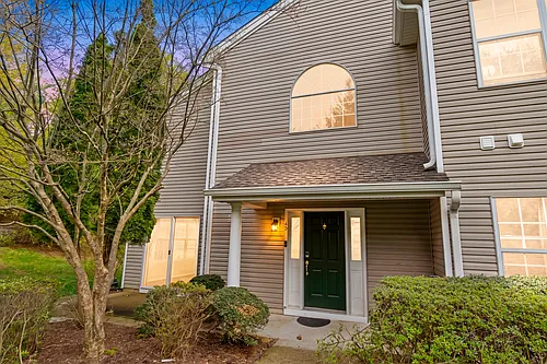 40 Four Oaks Rd #40 Photo 1