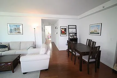 Rented by Space Marketing Shop