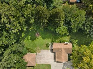 6295 Woodward Ave, Downers Grove, IL 60516