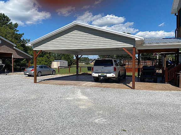 Carport with breeze way 